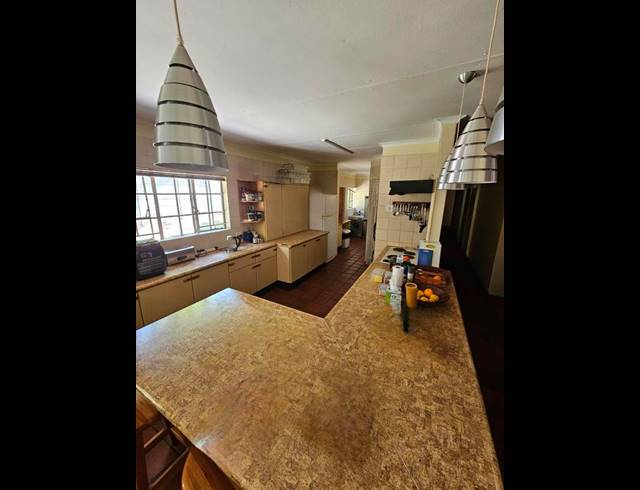 4 BEDROOM HOUSE FOR SALE IN WELTEVREDEN PARK